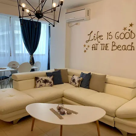 Apartment House By The Sea *